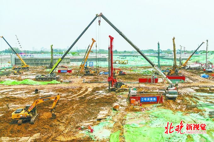 北京副中心城市绿心9月底开园，提前4个月落成，实现森林入城[墙根网]